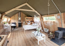 Romantische witte lodge in Guesthouse de Heide in Oeffelt, Noord-Brabant - Nederland